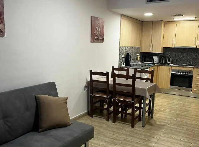 アパート Central Apartment